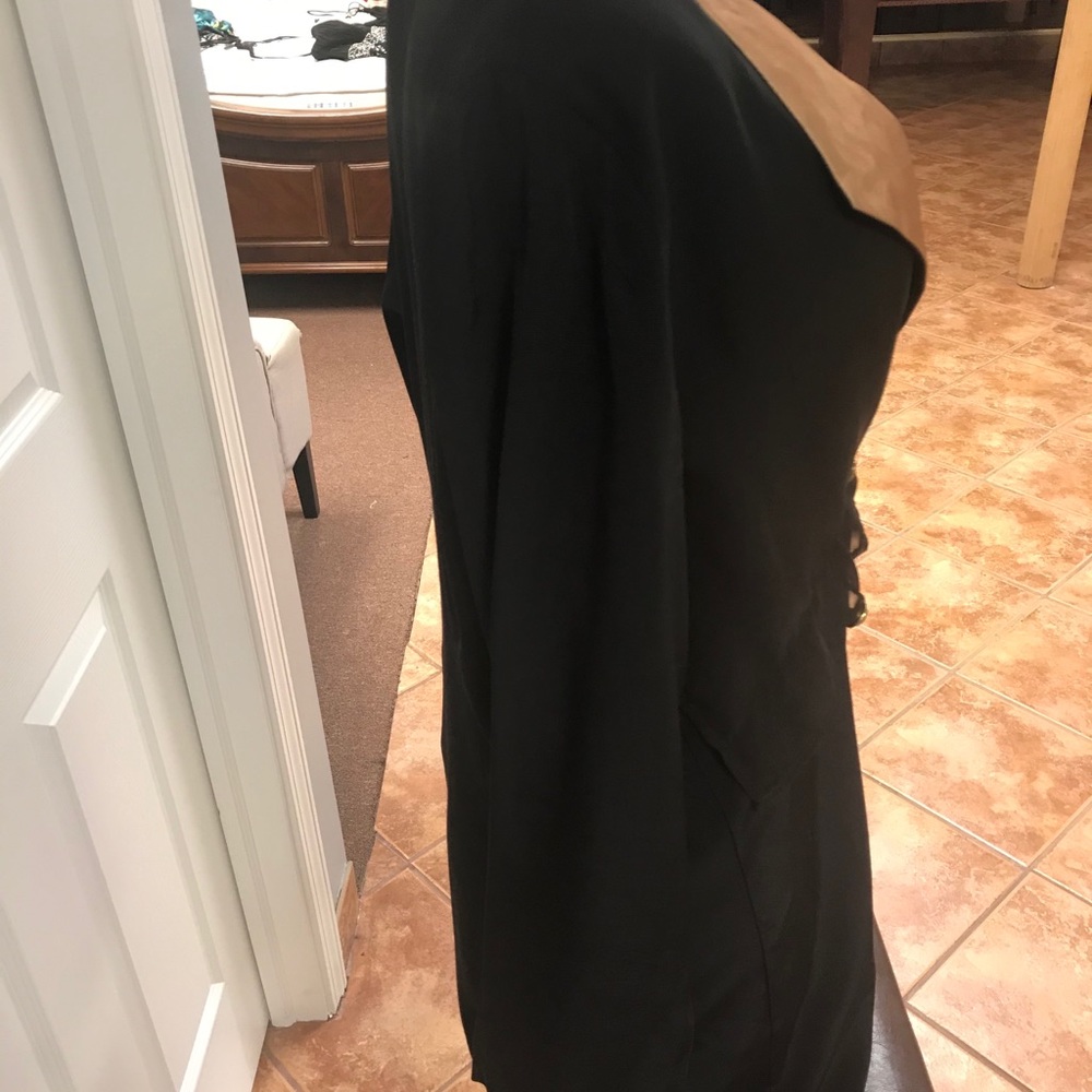 Dress - Picture 3 of 4